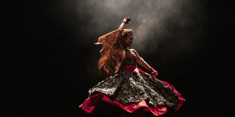 Peça 'Menina Mojubá' retorna ao Sesc Niterói