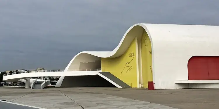 Feriados em Niterói: o que abre e fecha