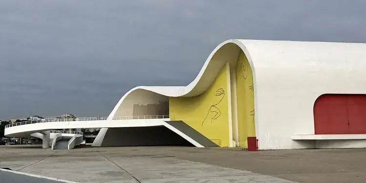 Evento Geek atrai fãs em Niterói