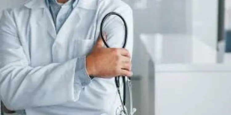 Saúde contrata médicos para Niterói